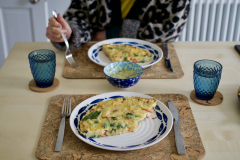 Pepper, potato, onion and spinach frittata