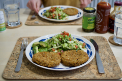 Bean burgers, salad